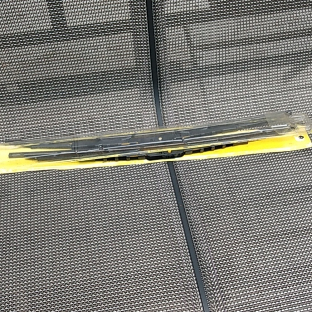 NEW, Large Windshield Wipers